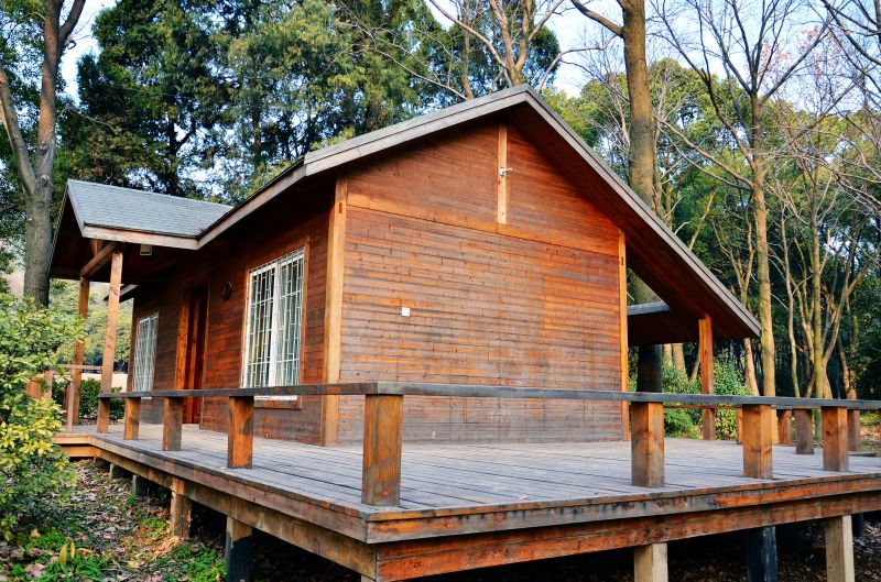 Log Home Weatherproofing in Gig Harbor, WA